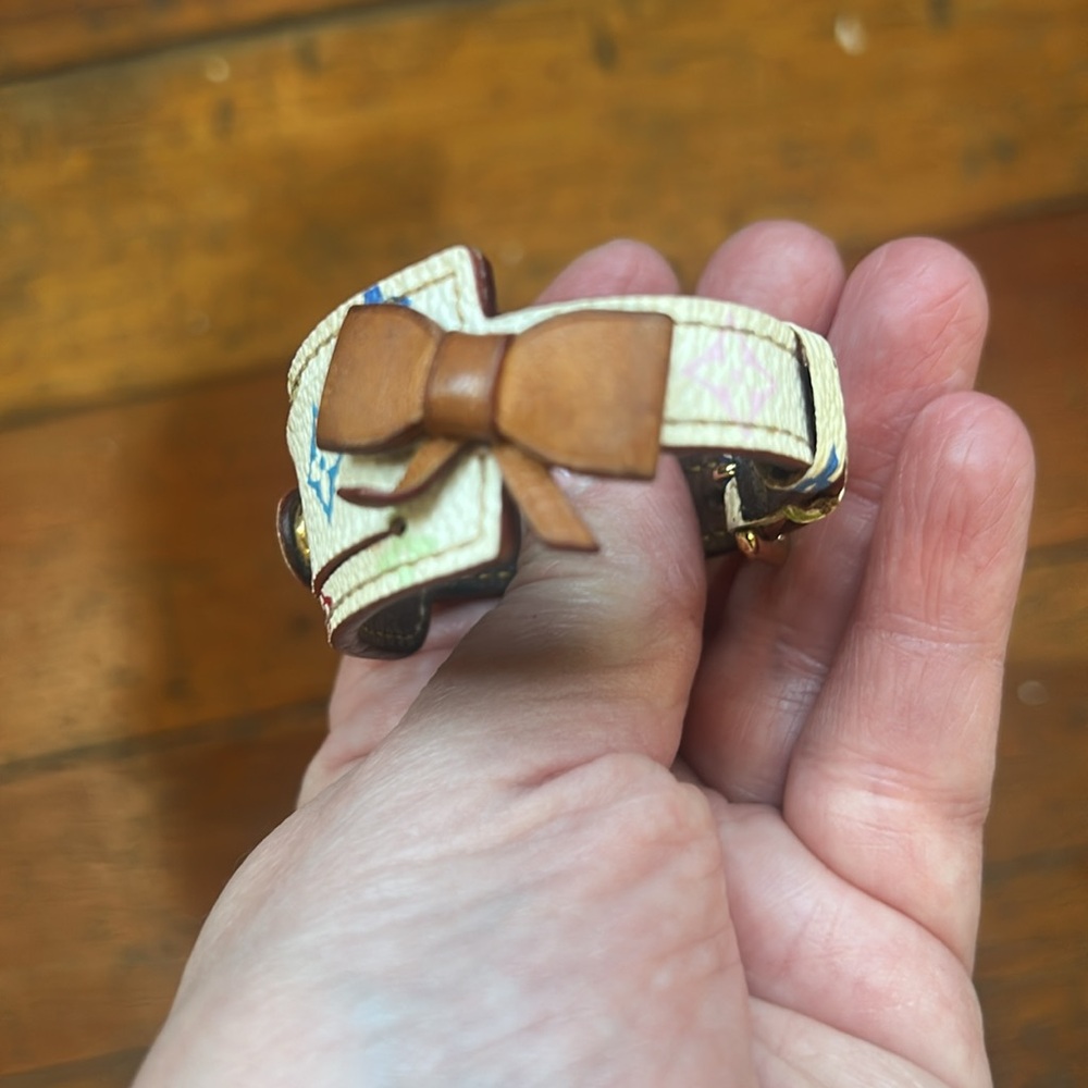 Louis Vuitton x Murakami Leather Monogram ID Bracelet - Picture 7 of 13